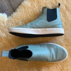 Nike SB Zoom Stefan
Janoski Slip Mid RM